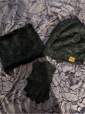 Senker Fashion Knit Fleece Lined Beanie, Scarf & Touch Screen Gloves Set